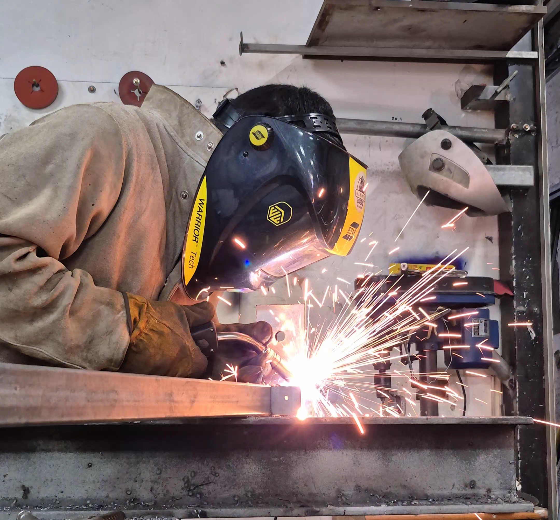 עבודת מתכת ומסגרות 1